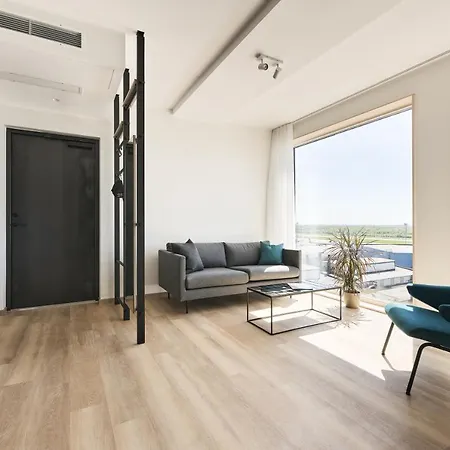 アパートホテル Lurich Residences *