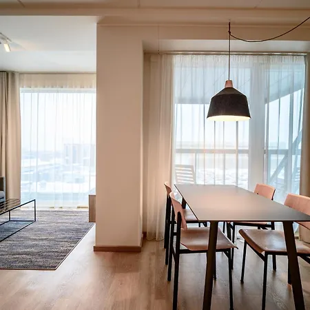 アパートホテル Lurich Residences